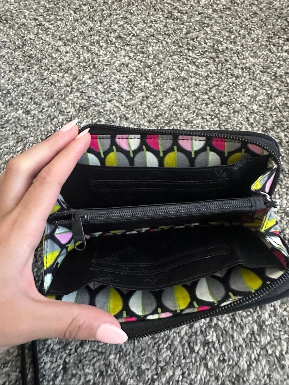 Vera Bradley Black Quilted Zip-Around Wristlet Card Holder